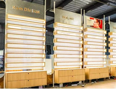 Quiosque de shopping de vitrines ópticas personalizadas