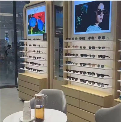 Design de móveis para loja de óculos